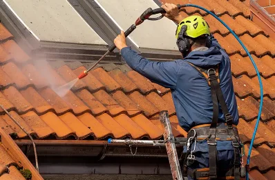 Démoussage et hydrofuge de toiture à Estissac